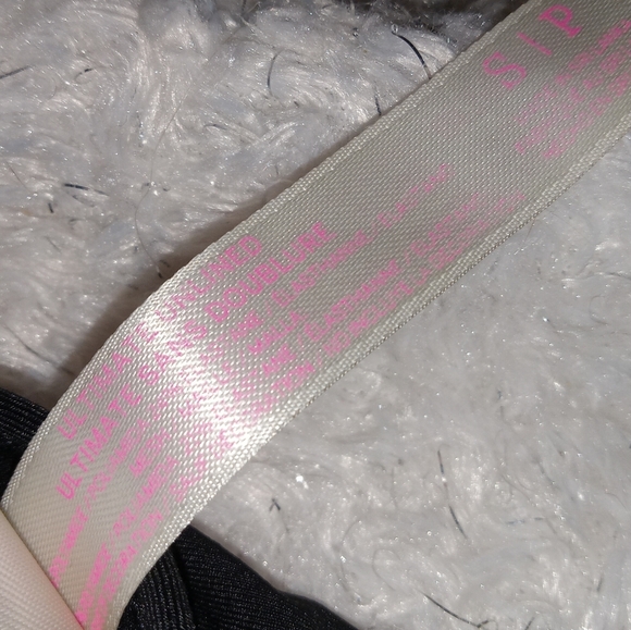 Pink ultimate unlined racer back sportsbra size small - Picture 3 of 4